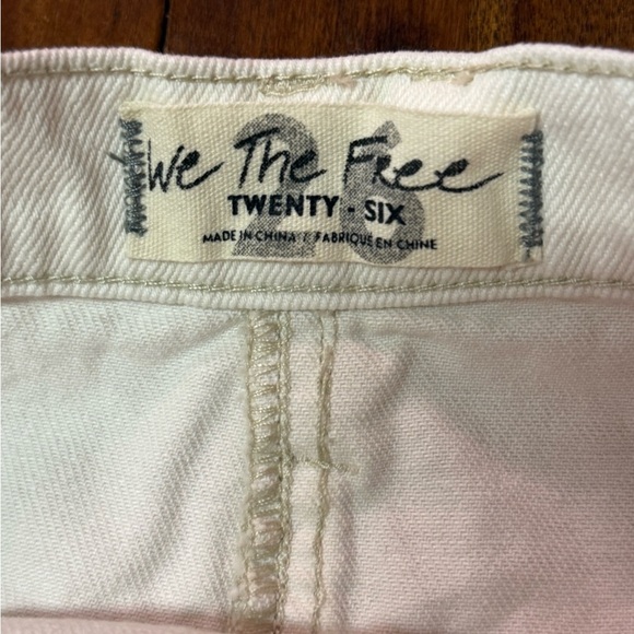 Free People We The Free Frayed Hem Distressed Denim Skirt Cream Size 26 - Picture 4 of 9